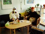 Mama freut sich mit Patrick