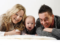 Fabienne mit ihrer Familie im November 2011